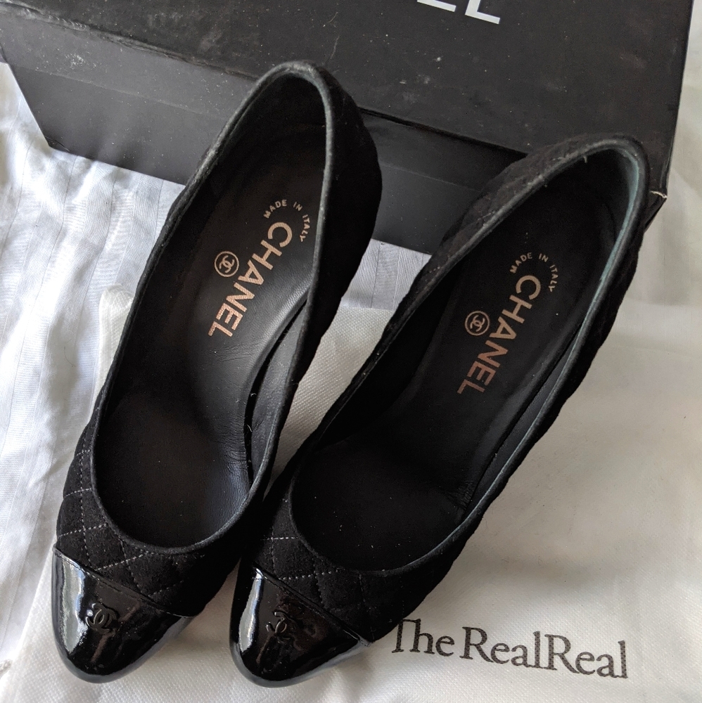 💯 Authentic Chanel Quilted Heels